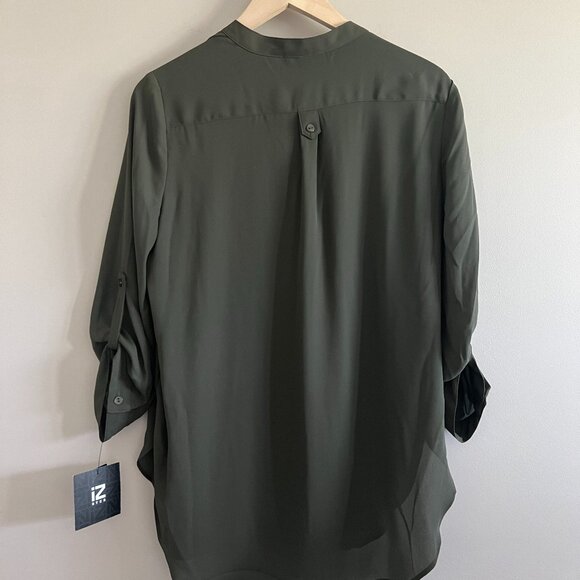 NWT | IZ Byer Top | Size: Extra Large - Picture 2 of 5